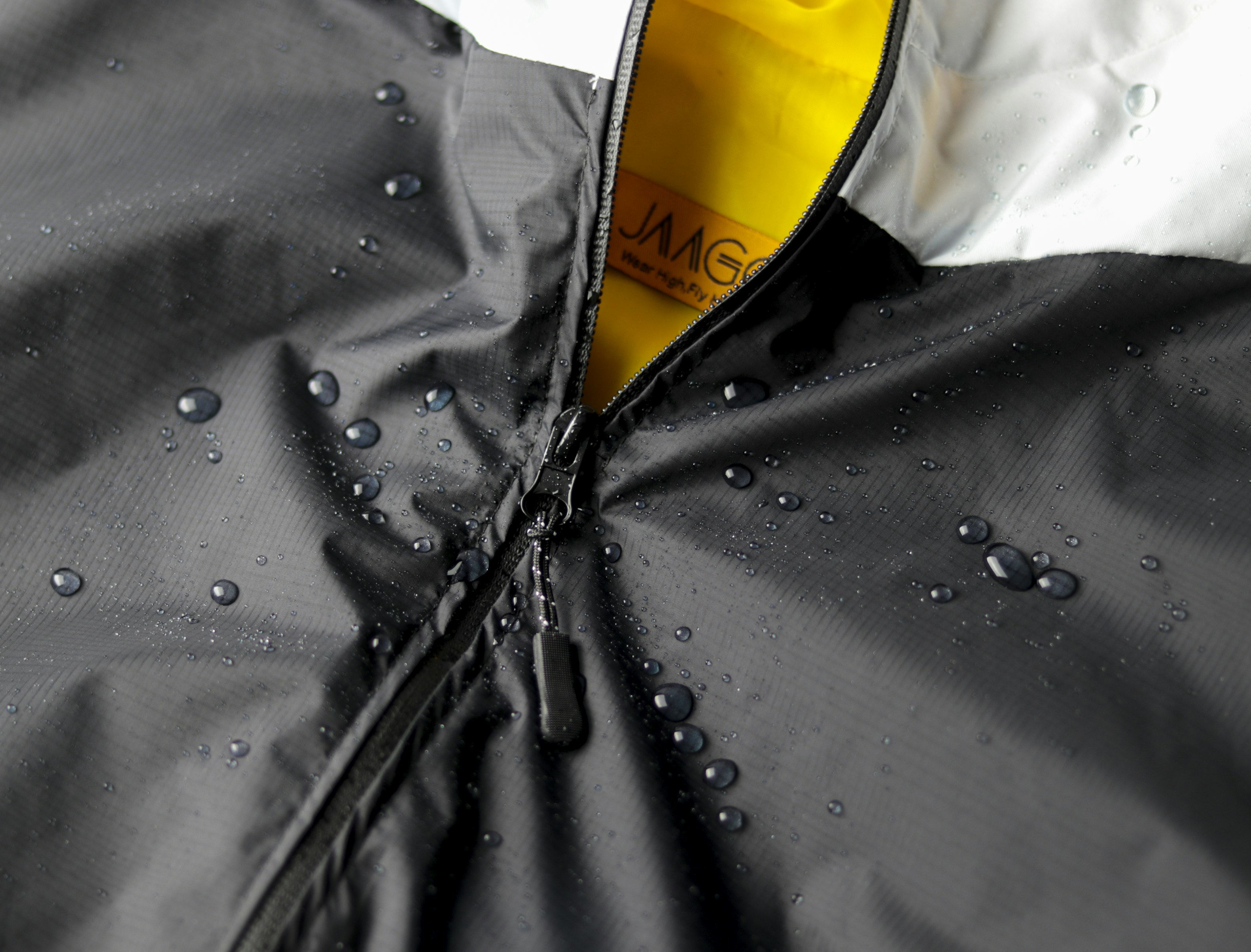 GORE-TEX 外套不能洗？Arc'teryx、North Face、Patagonia 機能外套清洗 3 大迷思破解