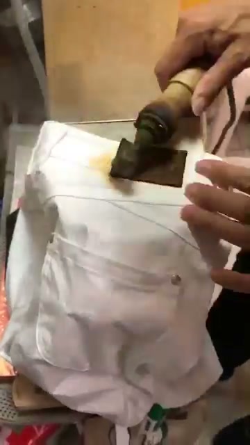 皮革暈染與漂白可以處理嗎？送洗前先確認材質